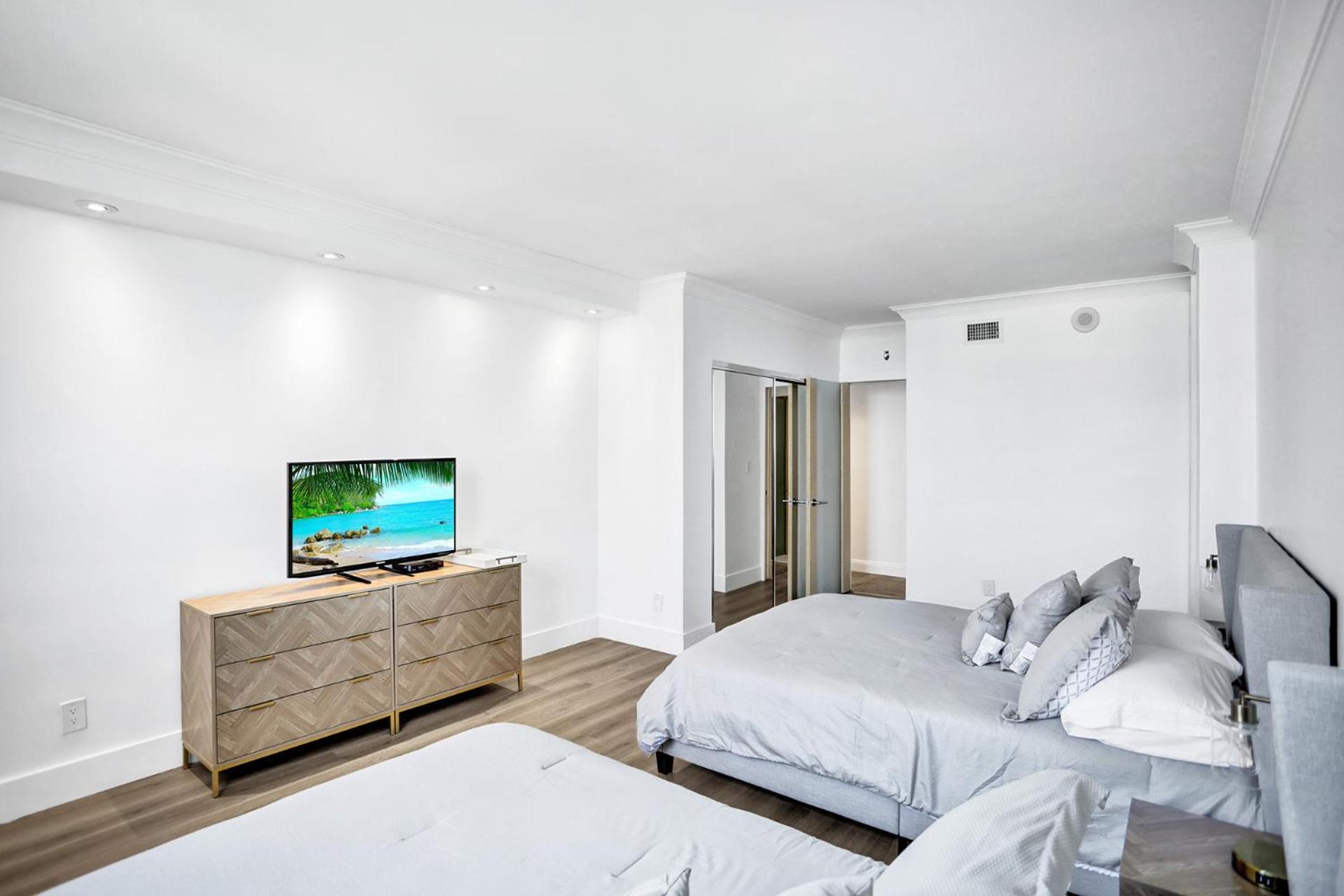 Ocean Reserve Condominium Маямі-Біч Номер фото